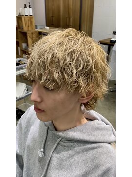 エルオム(EL.HOMME) ツイストスパイラル／クリームパーマ