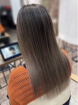 ルーナヘアー(LUNA hair)の写真/【92%天然由来のオーガニックカラー《ヴィラロドラ》取扱い店舗】☆白髪を内部まで艶やかに染め上げる♪