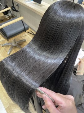 ジーナ 福岡天神(Zina) ＊誰もが褒めてくれる艶髪になります♪＊zina福岡天神　髪質改善