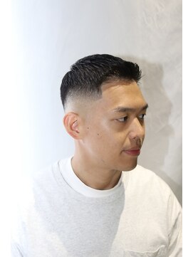 カーウォッシュバーバー(CARWASH BARBER) 爽やかスキンフェードアップバング