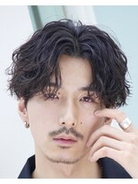 フィフス 原宿(fifth)&nbsp;縦落ちパーマツイストスパイラルパーマシャドウパーマ大人ヘア