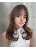 小顔に見えるロングフェイスレイヤー