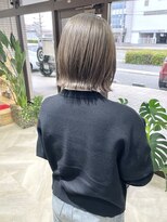 ラフ(laugh)&nbsp;レイヤーボブ×グレージュカラー