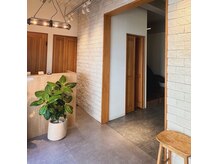 ニア 清澄白河(nir)の雰囲気(ぬくもりのある温かい雰囲気の店内)
