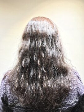 ニルバ(niLva) nilva/アンニュイウェーブロング [山村麻悠]