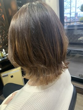 ヘア バース ラヴィエール(Hair BIRTH Laviere) 大人ガーリー外ハネボブ