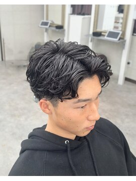 ノミネーション(Nomination) センターパート×ナチュラルパーマ