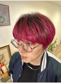 さらツヤビビッドヘアカラーショートヘアースタイル
