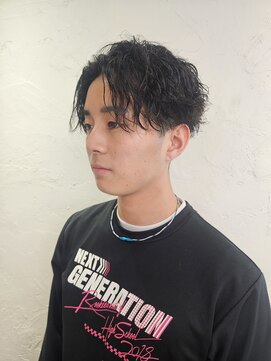 イット(it.) it. YUI 波打ちパーマ 波巻きスパイラルパーマ