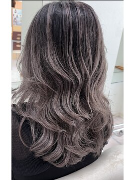 ヘアポジション 横手(HAIR Position) Shadow Roots Color
