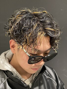 ヒロギンザ 大阪本店(HIRO GINZA) スパイラルパーマ×金メッシュ