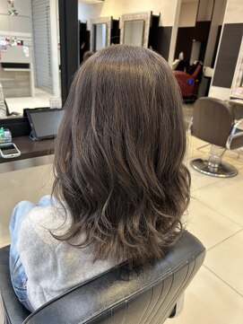 ミューズ おゆみ野店(HAIR & NAIL MUSE) シルバーグレージュ