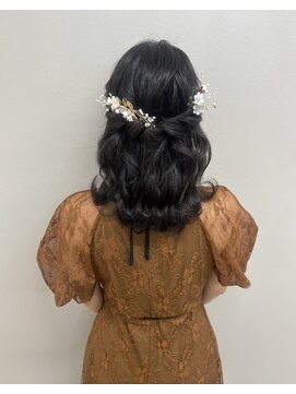 ソリン(Solin') ふんわりハーフアップ