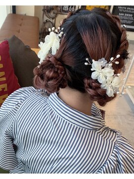 ヘアリゾート クオリア(hair resort Quaria by piece) 編み込みツインスタイル