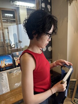 エディ(eddie) 【eddie】黒髪×前髪なしパーマ