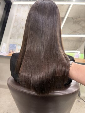 こっくりブラウン＆綺麗目ロング