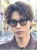 原宿縦落ちツイストスパイラルパーマセンターパートウルフカット