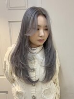 テトラ バイ ネオリーブ 横浜西口店(tetra by neolive)&nbsp;シルバー　ハイトーン　ケアブリーチ　ロングレイヤー　横浜★