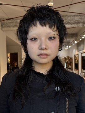 ナループロアツム(Nalu pu loa Tsum) マレット/マレットヘア/ウルフパーマ/グランジ