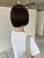 ホワイト(WHITE)&nbsp;ショートボブ　縮毛矯正　髪質改善ストレート