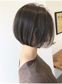 前髪長めの大人美人ボブ