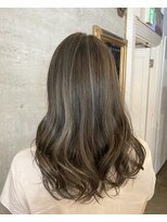 アティック ヘアーデザインアンドリラクゼーション(attic hair design&relaxation) ハイライトカラー