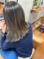 ロダット 横浜(LODAT by little) グラデーションカラーブリーチカラー【LODAT横浜】