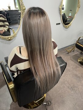 プリンプ(PRIMP) グレージュロングヘア