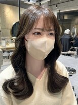 ティア(Tia.)&nbsp;(韓国風/くびれヘア/縮毛矯正/前髪/サイドバング/小顔)