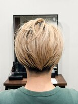 ヤネウラ&nbsp;ショートボブ