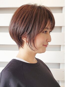 ヘアドレス ルチュラ(Hair dress LucuLa)の写真/ショートカットが人気で大人女性のご来店多数！落ち着いた店内で経験豊富なスタッフがお出迎えします♪