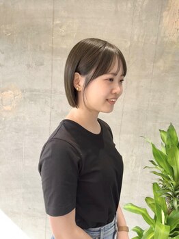 イロア(iroa)の写真/繊細な顔周りのカットであなたに似合うスタイルがきっと見つかる。少しだけ雰囲気を変えたい方もぜひ♪