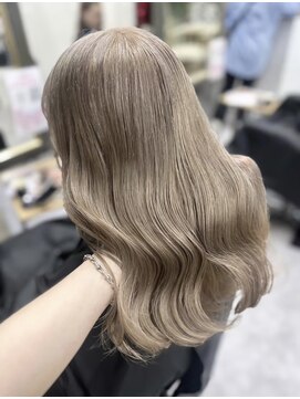 リア(riah) ブリーチなしダブルカラーレイヤーカット韓国ヘア