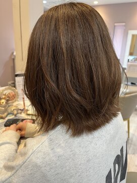 ハグクレア(HUG CLAIRE) ブラウングレージュ