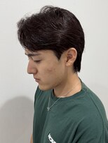 ヒュイル バイ ニアウ(Hwyl by Niau) メンズセンターパートパーマニュアンスパーマ刈り上げなし