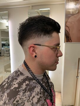 ヘアーアンドメイク ブリリアント(hair&make BRILLIANT) フェードスタイル  メンズカット 30代ヘア 40代ヘア 50代ヘア