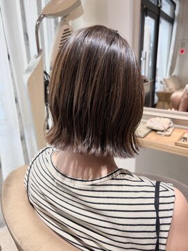 トリート 海浜幕張店(TREAT) 切りっぱなしボブ×3Dハイライト