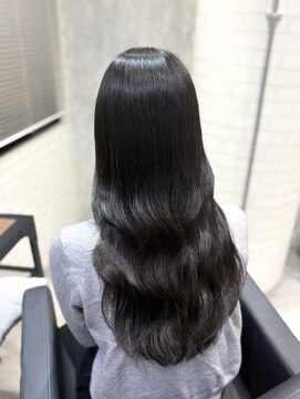 ジーナ 博多(Zina) 【 shiori 】就活中にも！ブルーブラック