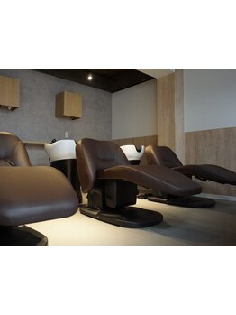 本格ヘアケア◎マイクロバブルで頭皮の汚れをスッキリ!美髪を保つにはヘッドスパがオススメ♪