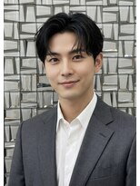 ウィーニード 名古屋(WENEED)&nbsp;【佐久間】センターパート/韓国風ビジネススタイル