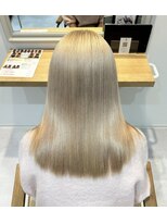 トリート 新浦安店(TREAT)&nbsp;ホワイトベージュカラー