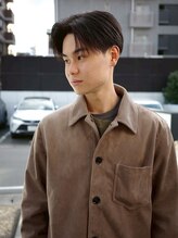 ランタンスタンダード メンズサロン(LANTERN STANDARD)&nbsp;清潔感ナチュラルセンターパート