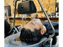 ベース(BASE)の雰囲気（最新の頭浸浴で頭の汚れを落としながらリラックスしませんか？）