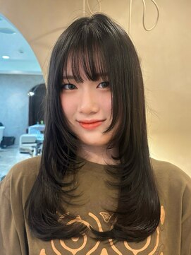 LUVISM 栄店/名古屋/ダブルカラー/ブリーチ/顔周りレイヤー/学割【5月1日OPEN(予定)】 レイヤー/ハッシュカット/顔周りレイヤー/顔周りカット/yuria