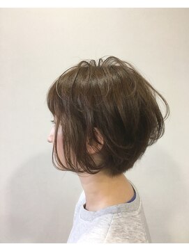 グロウズ ヘアー(GROWS HAIR) *ふんわりショートボブ*