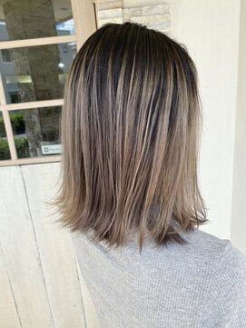 ケーアールツーエス なかもず店(KR2S) バレイヤージュ