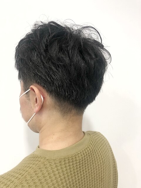 ショート　マッシュ　ショートボブ　HEADS 市川　学割　イルミナ