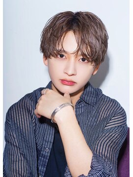 オーシャントーキョーウエスト 心斎橋 (OCEAN TOKYO WEST) 韓流センターパート  ナチュラル ツーブロック