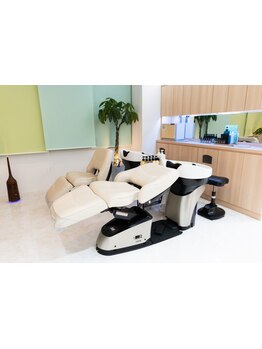 すっきりリフレッシュ☆疲れた頭皮にはヘッドスパが◎頭皮のクレンジングで汚れを落とし、健やかな髪に♪