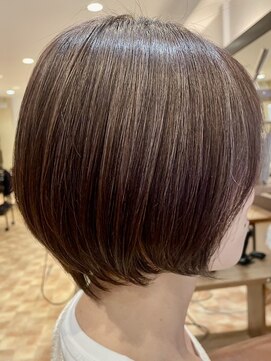 アイニ 河内小阪店(aini) ゆったりショートボブ